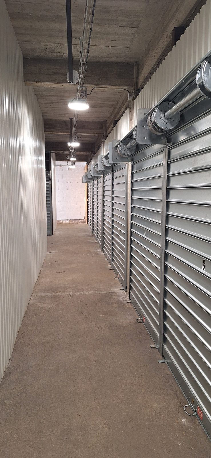 Couloir intérieur, hauteur sous plafond
